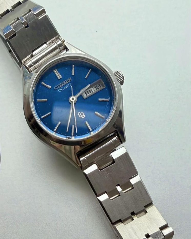 Đồng hồ Citizen vintage mặt xanh cobalt