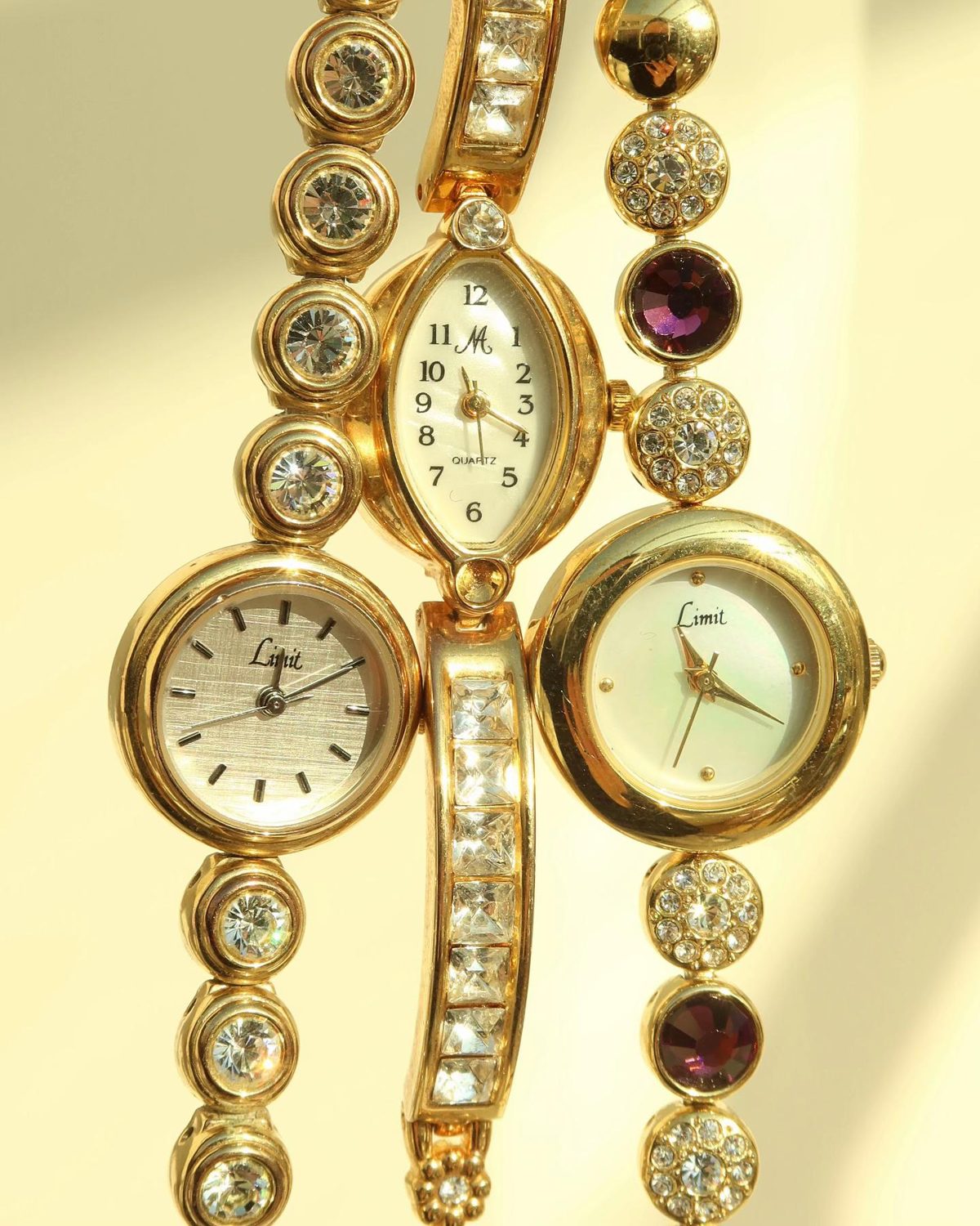 Đồng hồ nữ vintage demi vàng đính đá